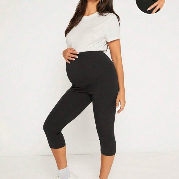 Womens Black Maternity Adjustable Waist Capri Leggings - Picture 1 of 5